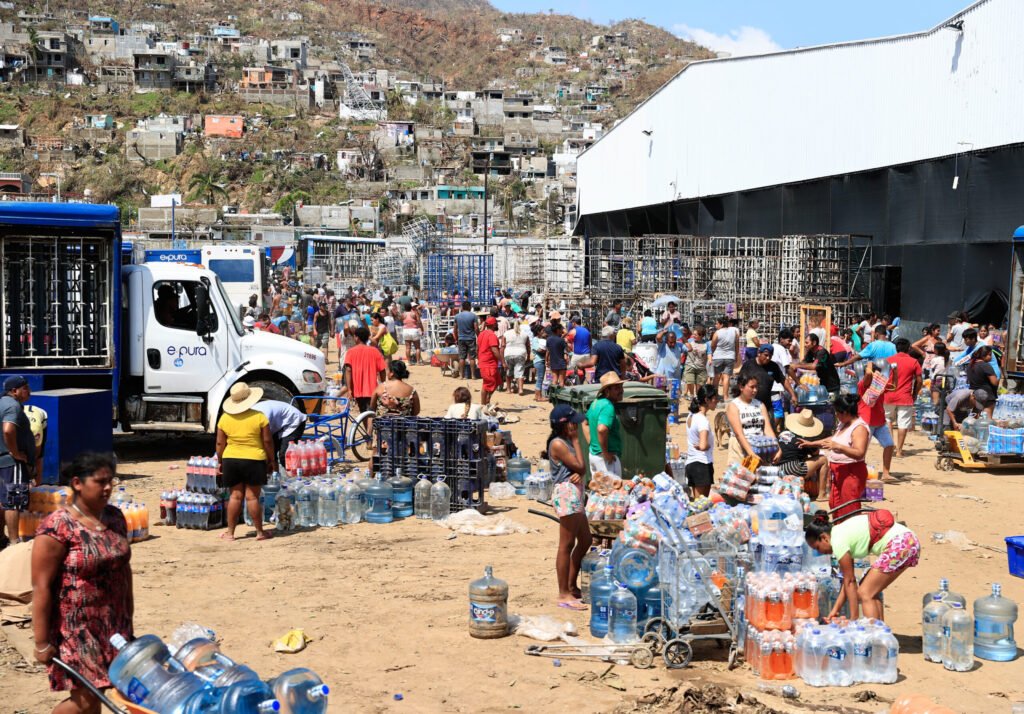 México recibe donativos de 1 millón de dólares para la reconstrucción de Acapulco tras el huracán Otis