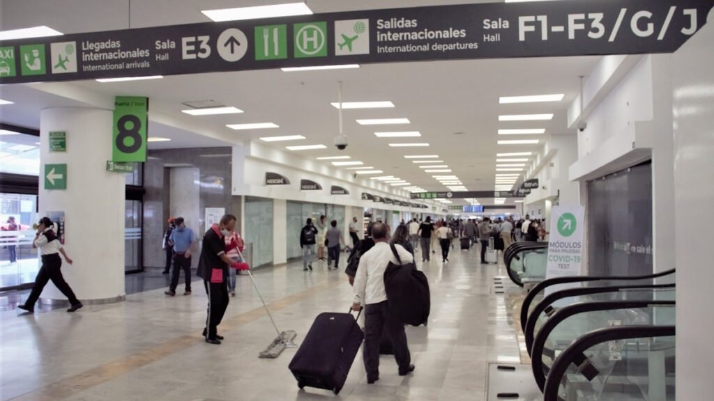 Aumento en las tarifas de servicios aeroportuarios en el AICM: ¿rezago o desventaja competitiva?