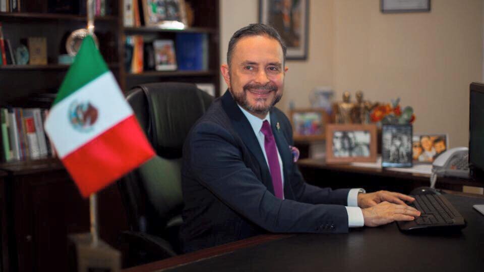 Fernando Castro Trenti: Exembajador del PRI encuentra nuevo hogar en Morena