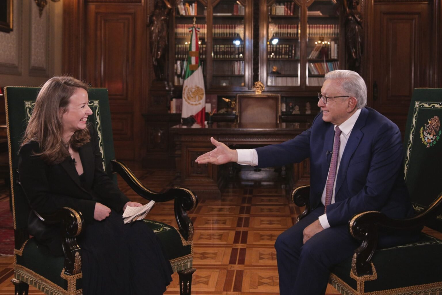 Presidencia de la República baja entrevista de YouTube tras orden del INE