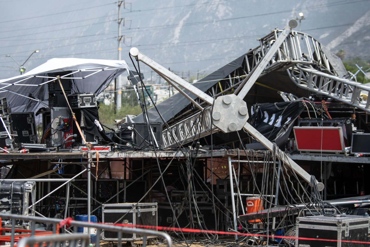 Accidente en mitin de Movimiento Ciudadano en San Pedro Garza García: 9 muertos y 121 heridos