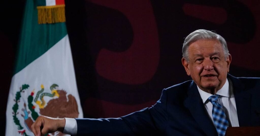 Conferencia ‘mañanera’ de AMLO: niega persecución a Carlos Loret de Mola