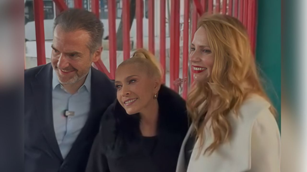 Yuri visita el Centro de la Inclusión en Monterrey: conmueve a todos con su labor social