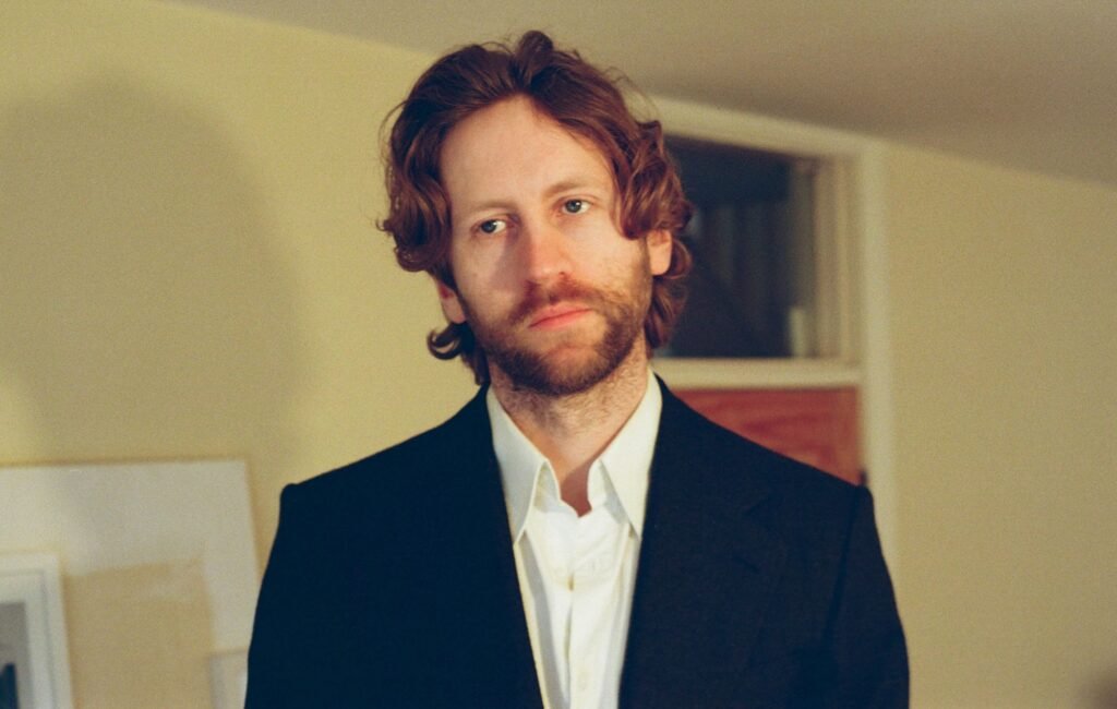 Alan Duggan Borges de Gilla Band lanza nuevo proyecto The Null Club con EP junto a miembros de The Horrors y Mandy, Indiana