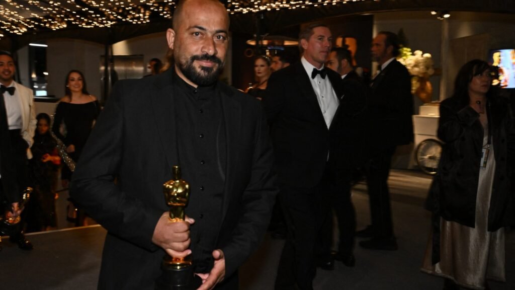Director Palestino Ganador del Oscar Atacado por Colonos Israelienses y Arrestado, Afirman Co-Directores
