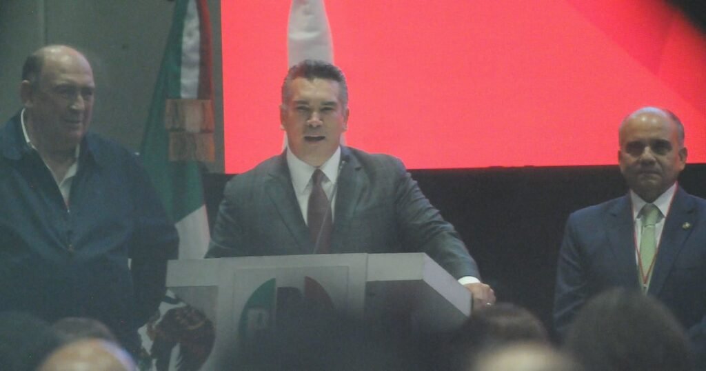 Alito desmiente rumores de alianza con Morena y critica a los “morenarcos”