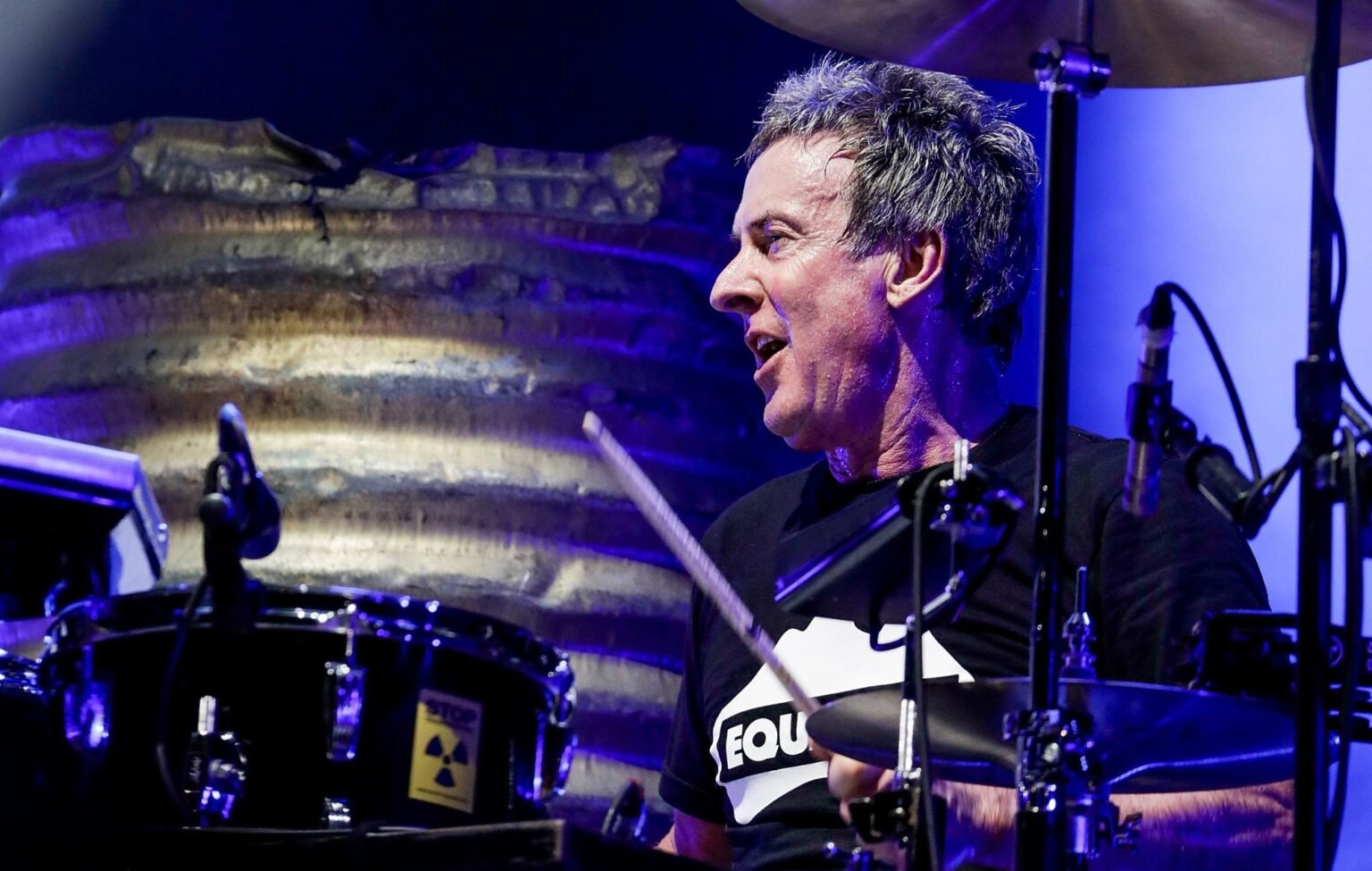 Rob Hirst de Midnight Oil revela diagnóstico de cáncer: “He tenido prácticamente todos los tratamientos conocidos”