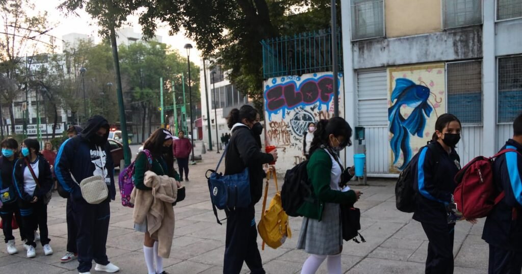 Beca Rita Cetina: Beneficiarios que recibirán pago doble en mayo