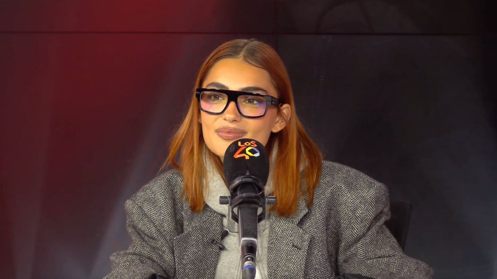 Violeta presenta ‘Me pelea’, el último adelanto de su esperado primer disco