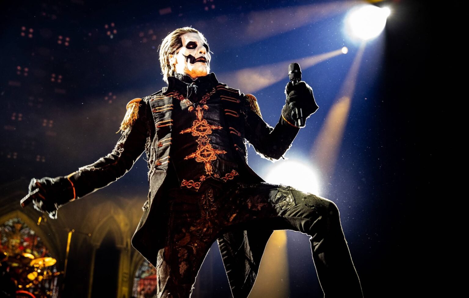 ¿Está muerto el rock? Tobias Forge de Ghost responde a Gene Simmons de KISS