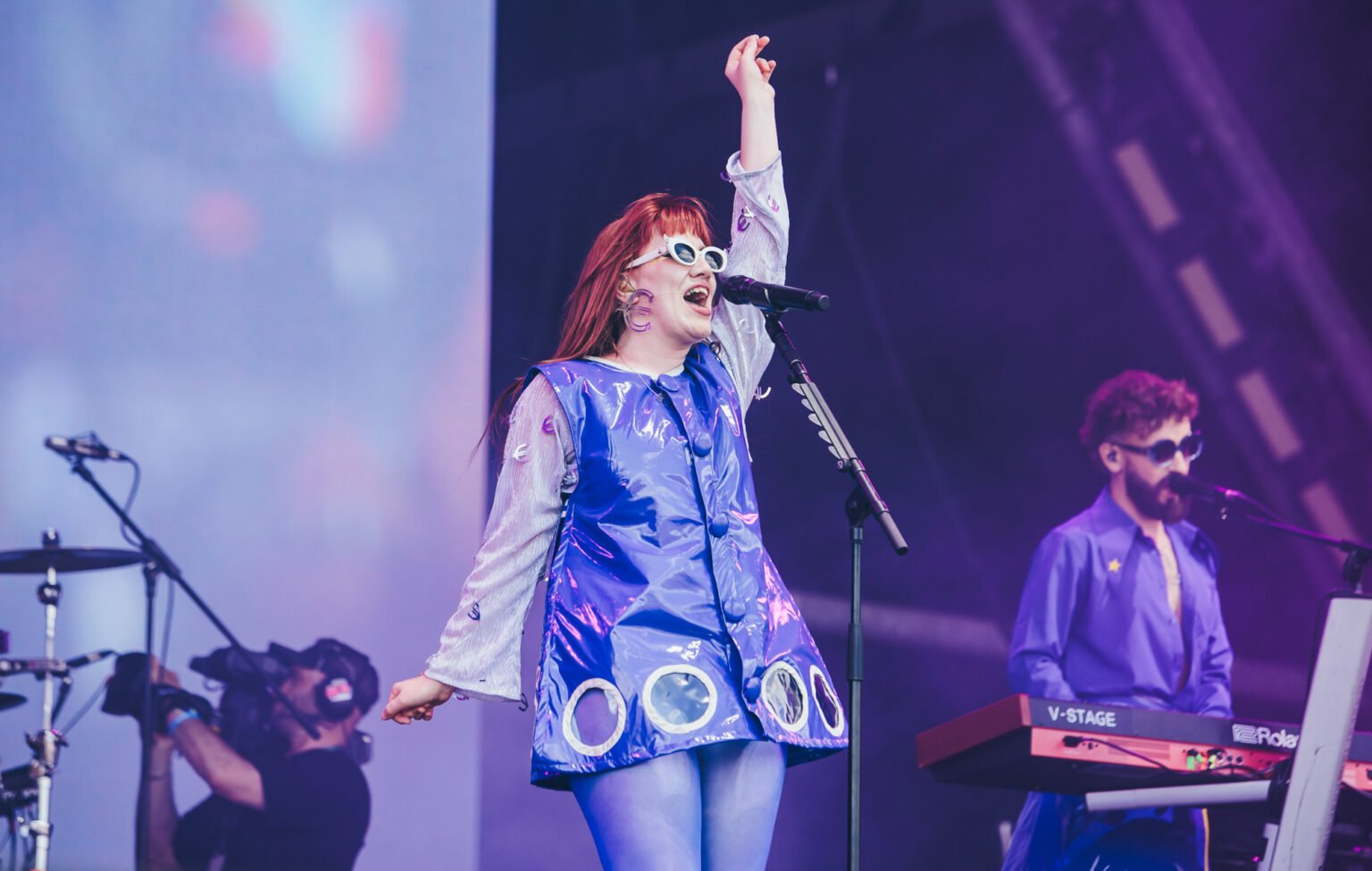 BBC Radio 1 responde a acusaciones de haber editado el idioma irlandés en el nuevo sencillo de CMAT ‘Euro-Country’