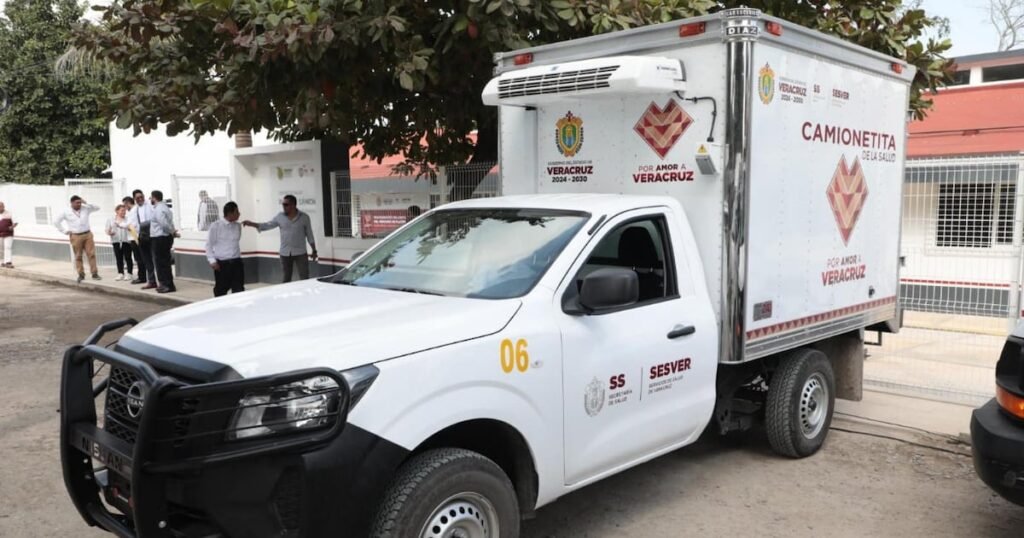 Reparto de Medicinas en Camionetas: Una Solución Paliativa ante el Desabasto