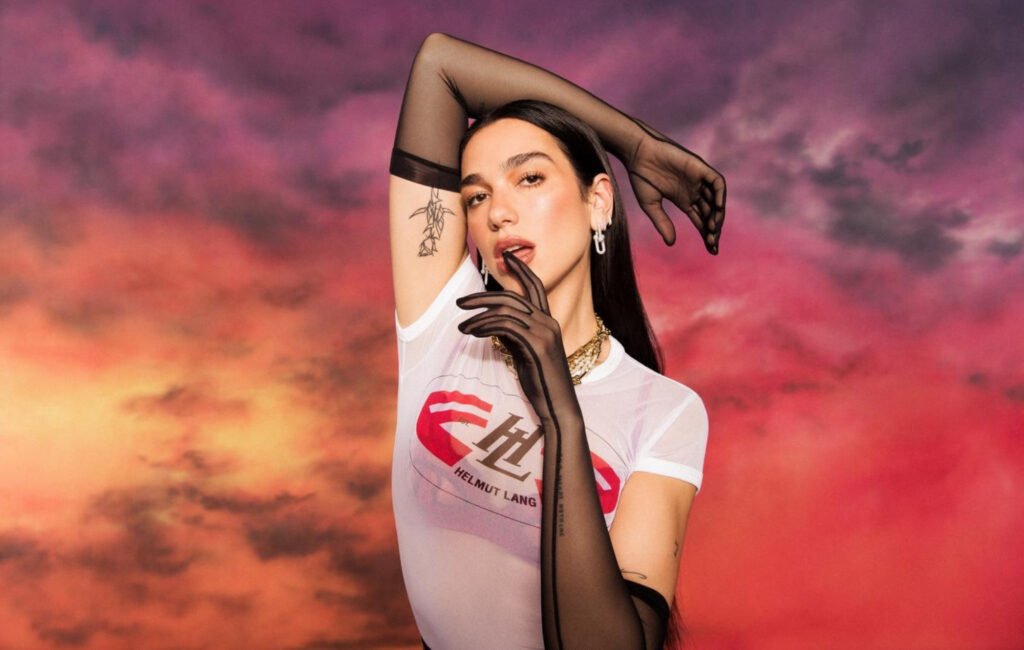 Dua Lipa rinde homenaje a Aerosmith con una versión de ‘I Don’t Want To Miss A Thing’ en Boston