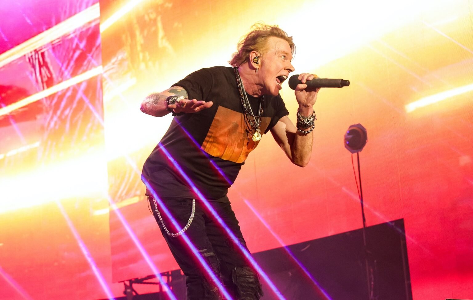 Guns N’ Roses: Axl Rose lanza nueva novela gráfica ciberpunk ‘Appetite For Destruction’