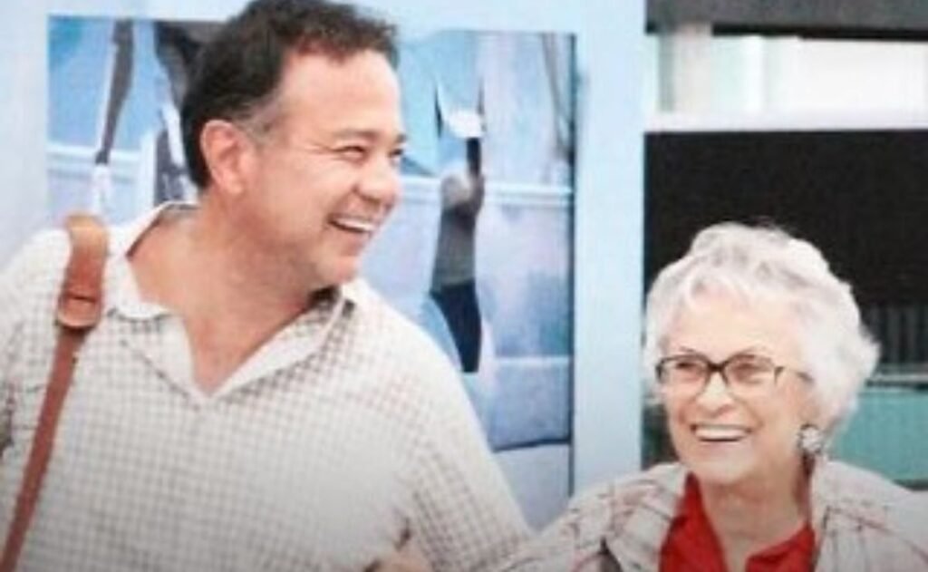 Fallece Delia González, madre del reconocido productor Nicandro Díaz