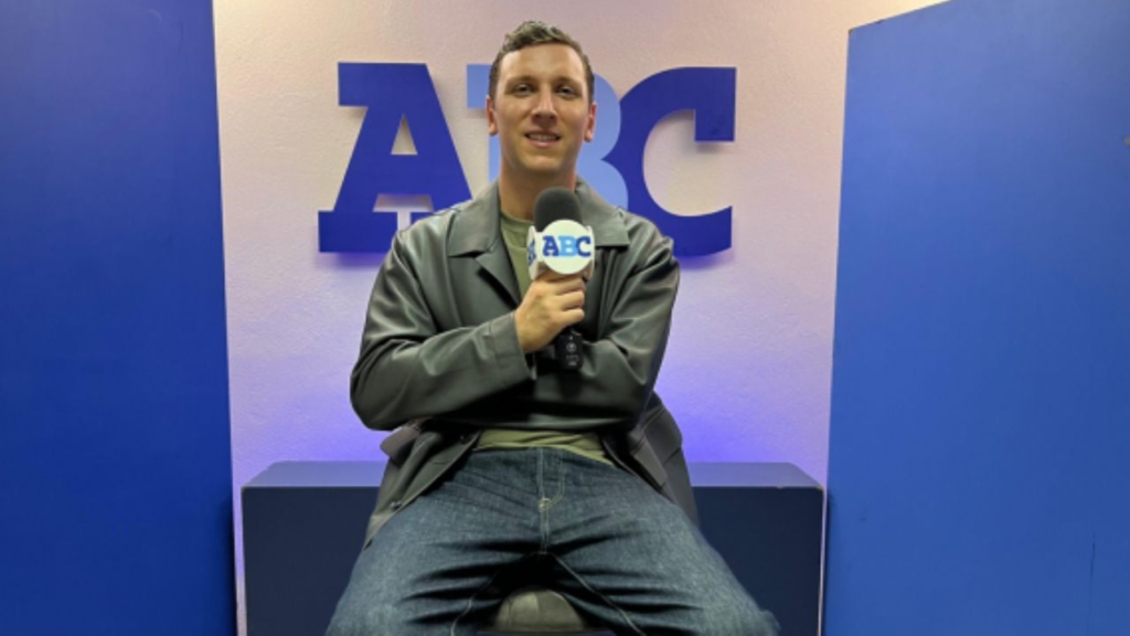 Frano: De la Terapia Intensiva al Éxito Musical en el Estudio de Grabación