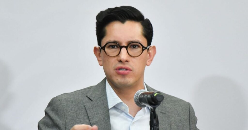 Sheinbaum nombra a Roberto Velasco como subsecretario en la SRE antes de negociaciones del T-MEC