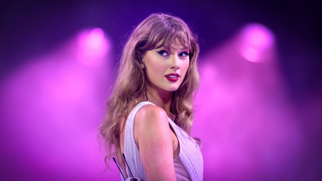 Taylor Swift estrena documental de The Eras Tour en Disney+ con momentos íntimos y espectaculares