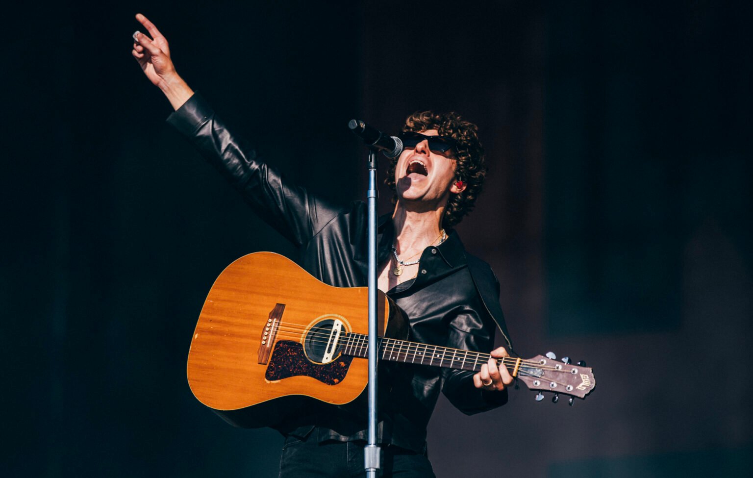 The Kooks Anuncian Grandes Conciertos al Aire Libre en el Reino Unido para el Verano de 2026