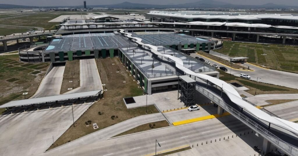 Trump intenta usar AIFA y AICM como moneda de cambio en la renegociación del TMEC tras cancelar 13 rutas