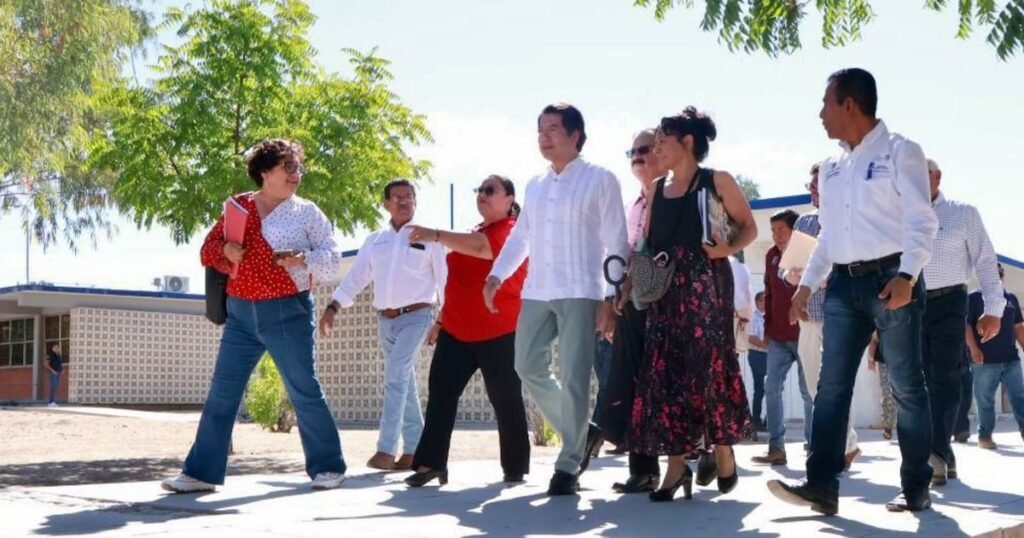 Gobierno de México asegura diálogo constante con el magisterio para alcanzar acuerdos, afirma Mario Delgado