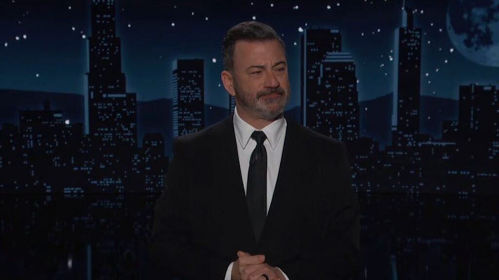 Jimmy Kimmel Rinde Homenaje a su Amigo y Director Musical Cleto Escobedo III
Un emotivo tributo que conmueve a la audiencia
