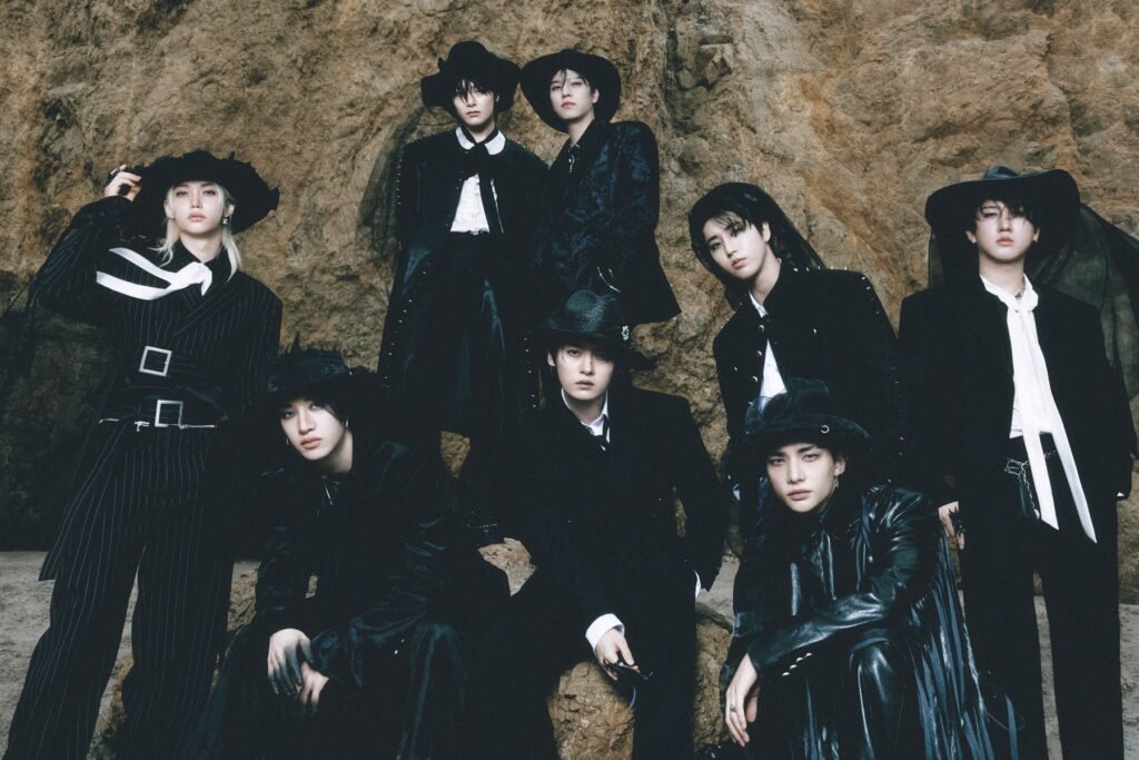 Stray Kids se convierte en el primer artista en lanzar dos álbumes “Doble Millón de Vendedores” en 2025
