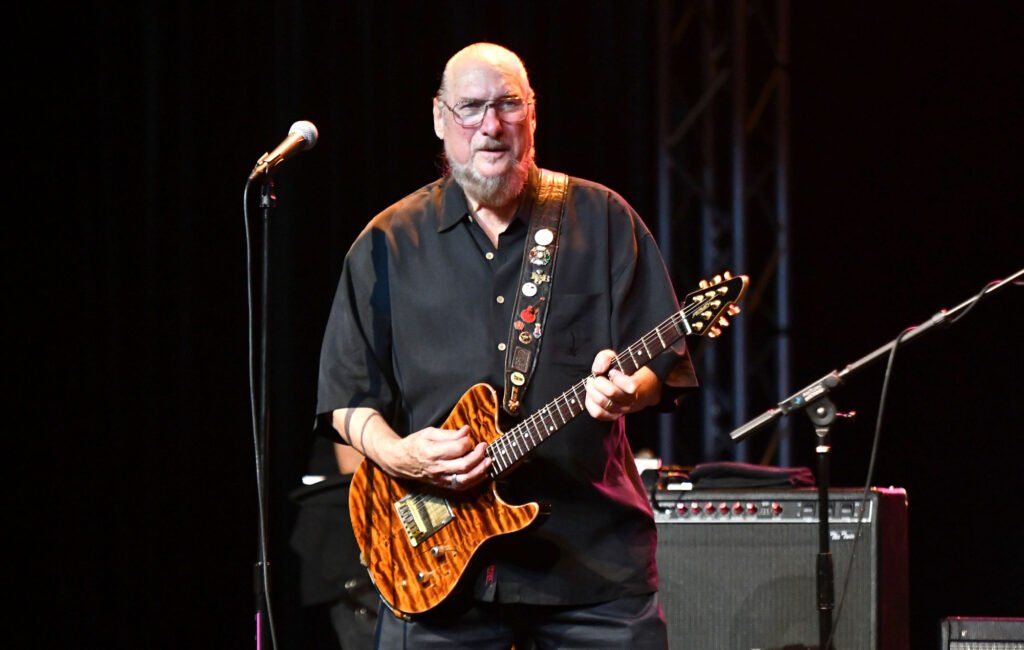 Fallece Steve Cropper, legendario guitarrista de Booker T & the MG’s y Otis Redding, a los 84 años