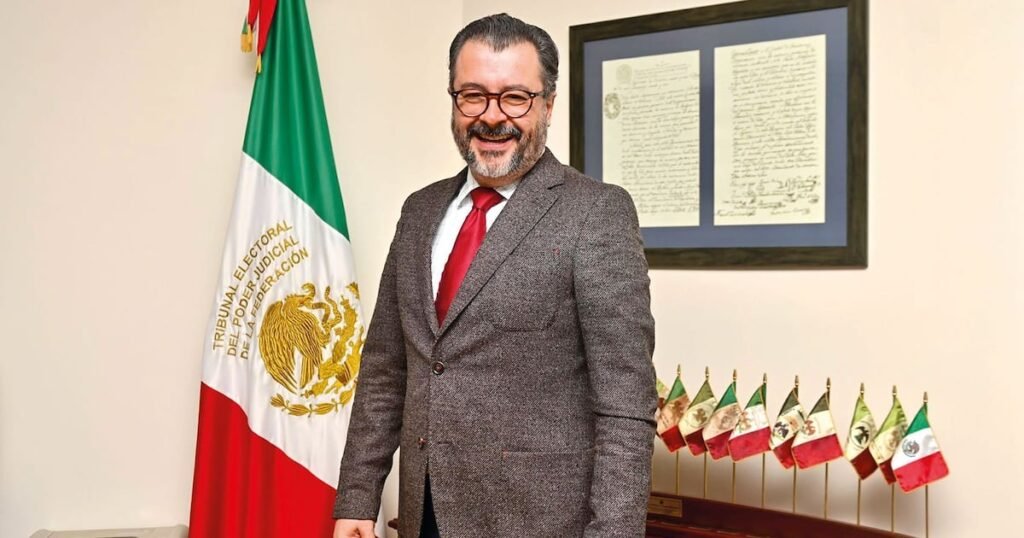 Gilberto Bátiz alerta sobre la baja participación electoral si no se separan elecciones en 2027