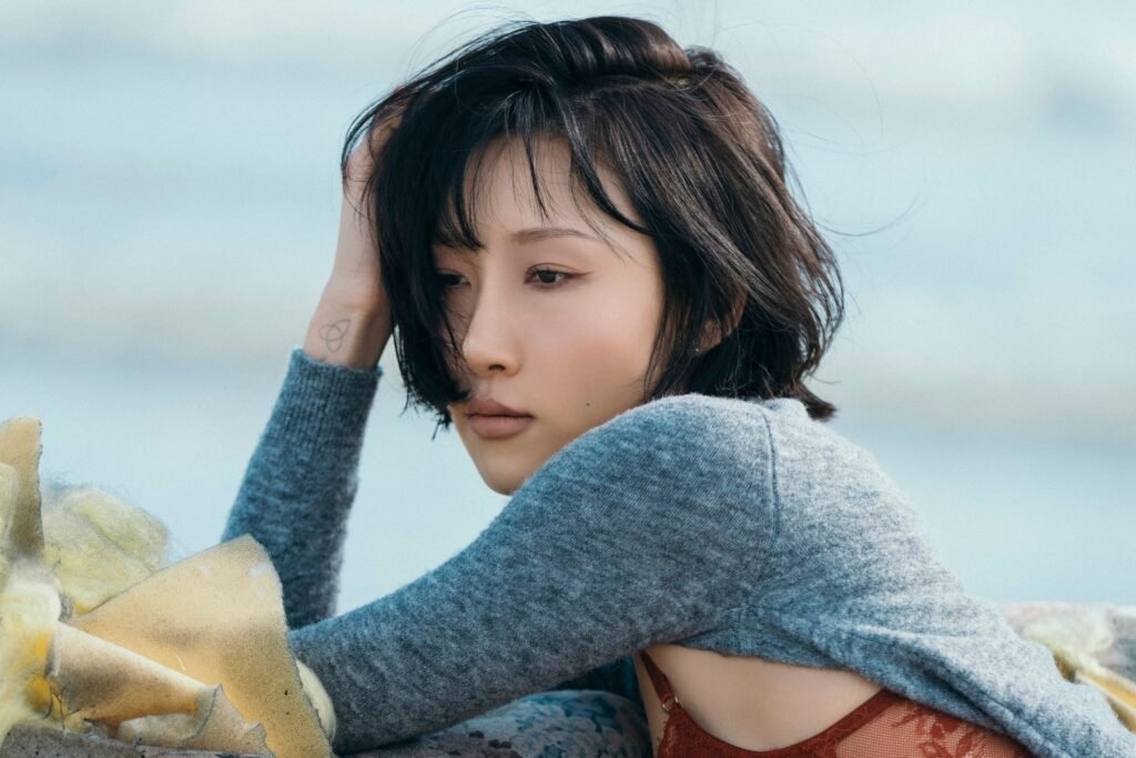 MAMAMOO: Hwasa Logra Su Tercer Victoria con “Good Goodbye” en Music Core
Actuaciones Destacadas de ALLDAY PROJECT, ILLIT y Más