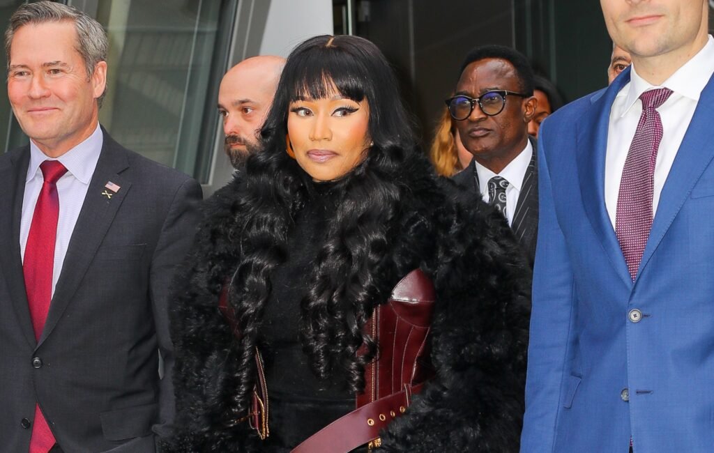 Nicki Minaj critica al político Gavin Newsom en redes sociales y él responde mencionando la Ley de Megan en referencia a su conflicto con Megan Thee Stallion