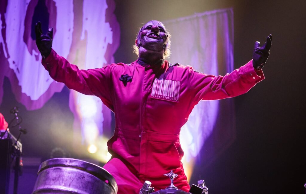 Slipknot podría lanzar su álbum perdido ‘Look Outside Your Window’ en 2026