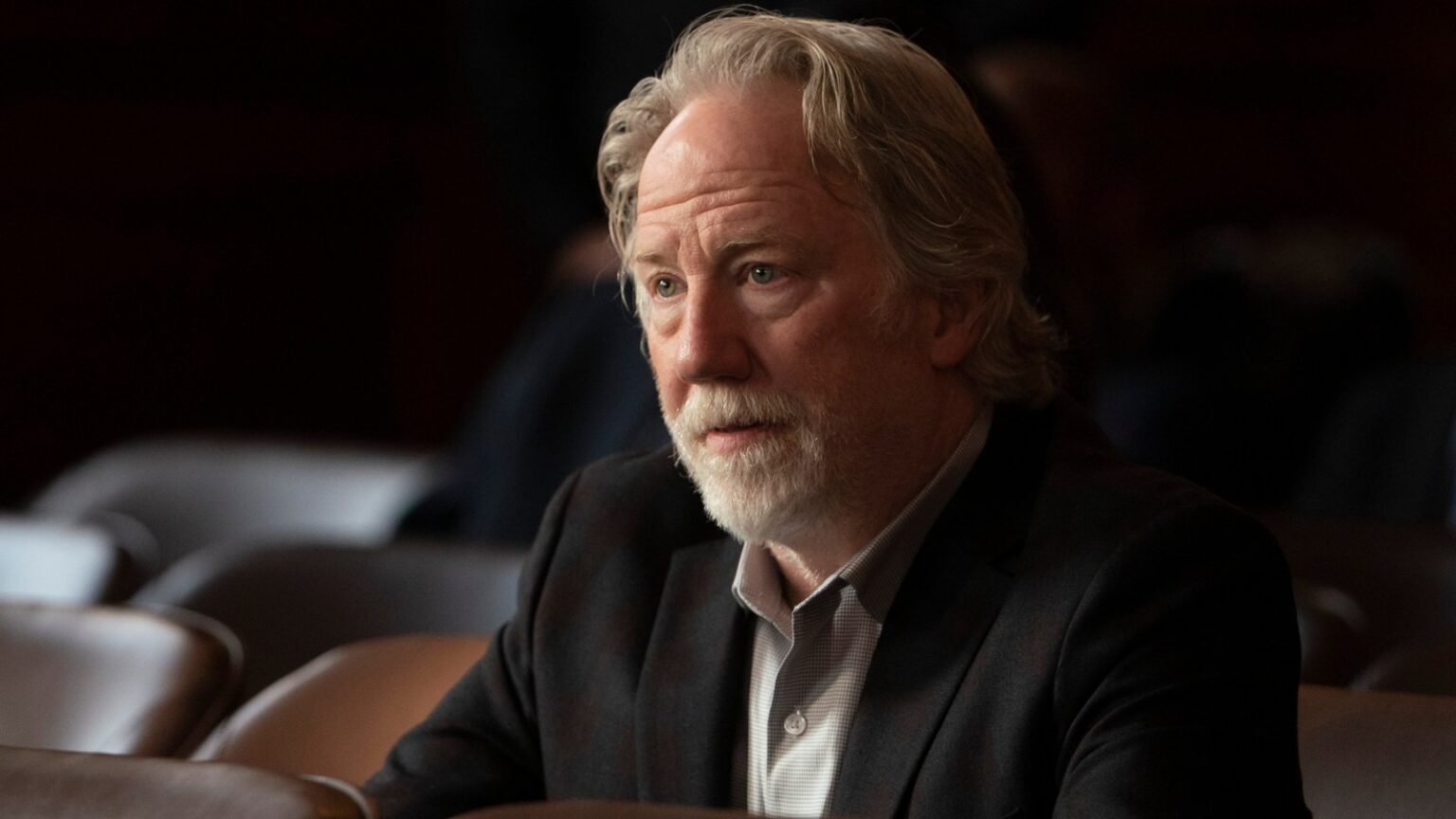 Actor Timothy Busfield Acusado de Abuso Sexual Infantil en Orden de Arresto