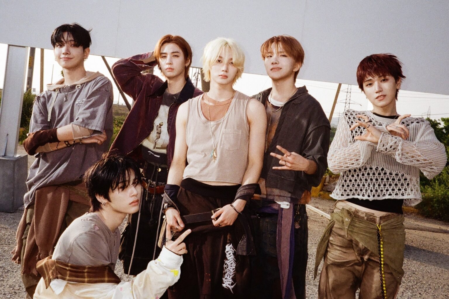 BOYNEXTDOOR Anuncia Fecha de Lanzamiento y Teaser de su Álbum en Vivo “‘KNOCK ON Vol.1’ FINAL – LIVE”