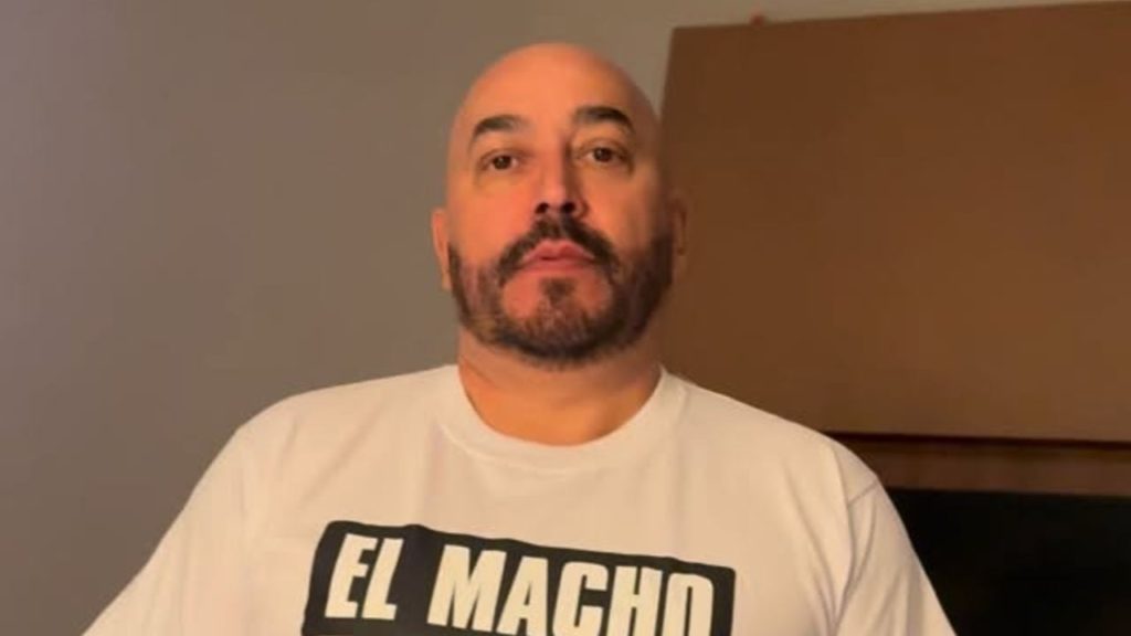 Lupillo Rivera lanza indirecta a Belinda en su debut como analista de televisión y aviva polémica legal