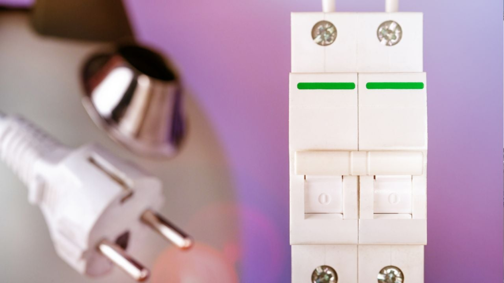 Mejores reguladores de voltaje en México: Protege tus electrodomésticos y equipos electrónicos de variaciones eléctricas