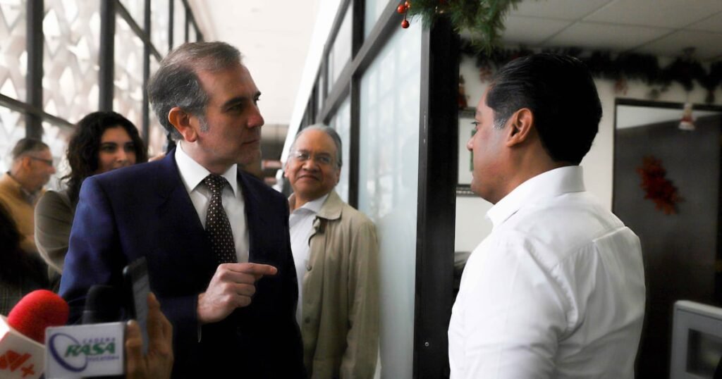 Sergio Gutiérrez Luna confronta a Lorenzo Córdova en San Lázaro por reforma electoral